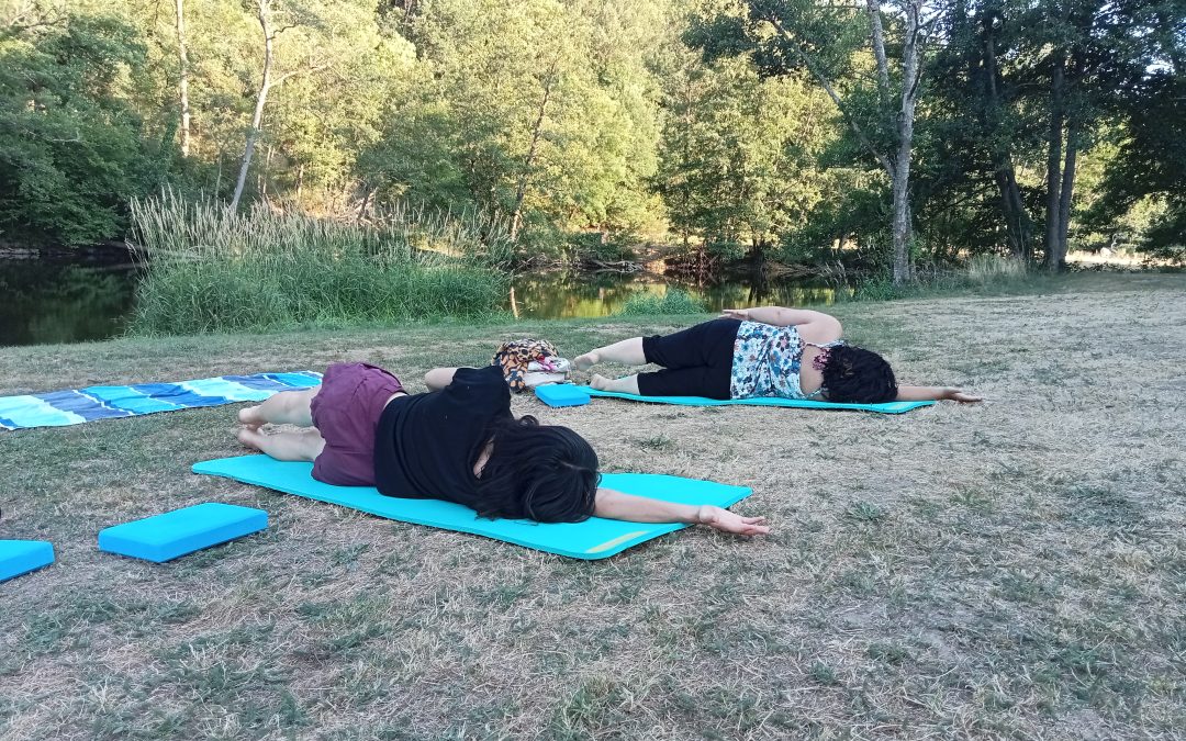 Été 2026 – Cours de Pilates au bord de l&rsquo;eau
